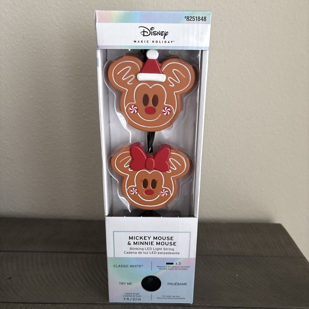 Disney Gingerbread Mickey and Minnie Mouse Christmas String Lights 8-Count 7 ft